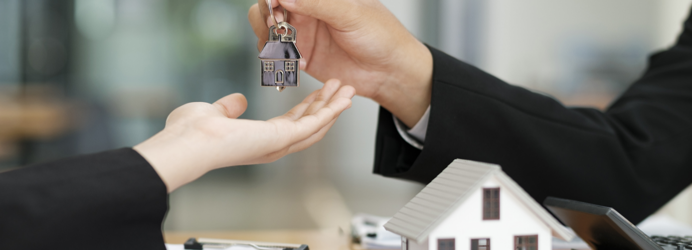 Building gains into housing stocks and how to trade the sector