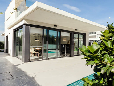 The Island’s Coolest Coastlines